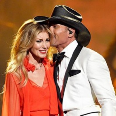 Maggie Elizabeth McGraw's parents, Tim McGraw and Elizabeth McGraw, are married for over two decades.